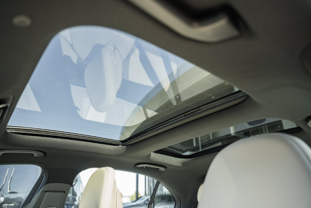 New 2027 Mercedes-Benz C 300 4MATIC Sedan image 41