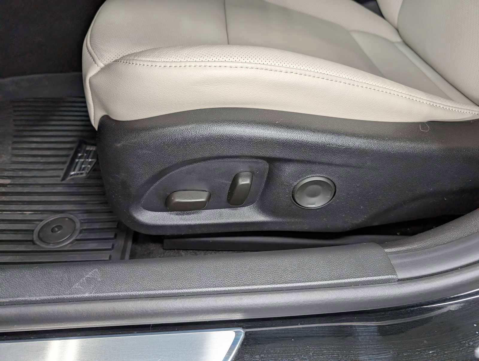 Certified 2023 Cadillac CT4 Premium Luxury image 39