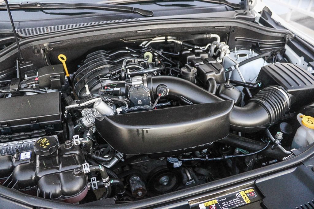 Used 2025 Dodge Durango GT RWD image 28