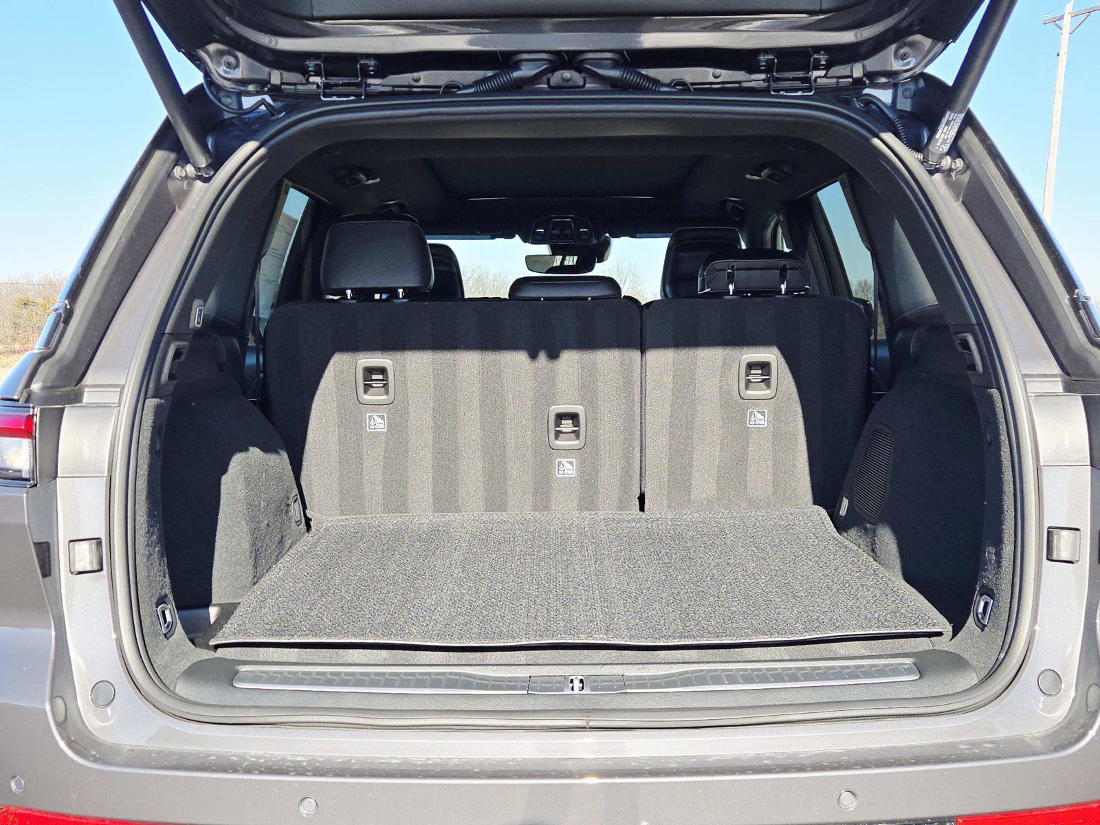 New 2025 Jeep Grand Cherokee Summit image 14