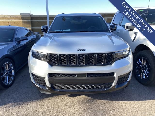 Used 2025 Jeep Grand Cherokee L Laredo AWD/4WD image 7