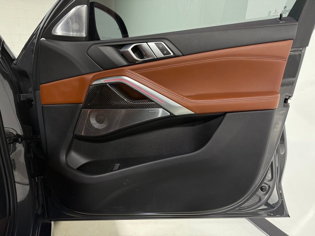 Used 2023 BMW X6 M50i w/ Executive Package image 25