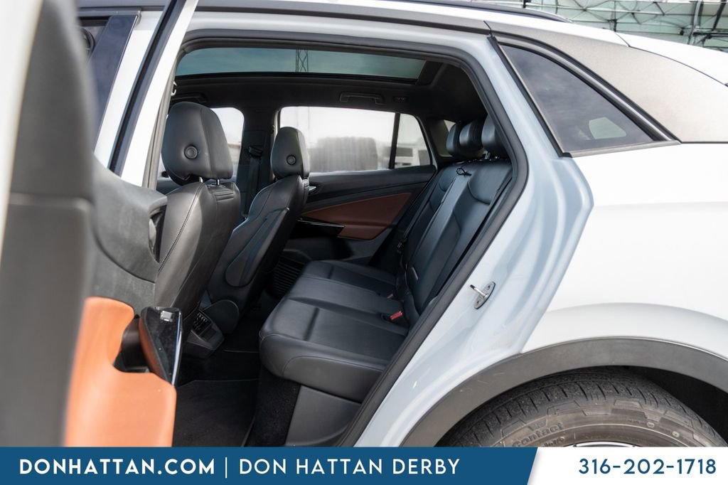 Used 2021 Volkswagen ID.4 Pro S w/ ID.4 Protection Package image 23