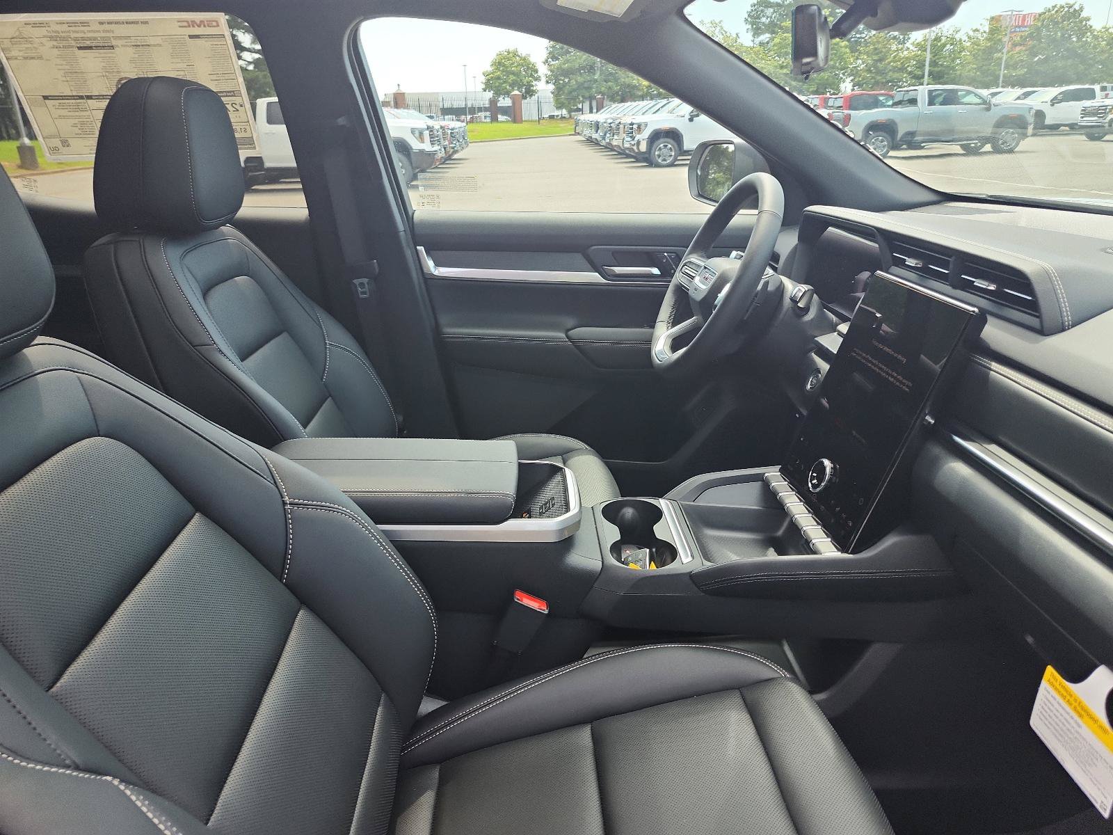 New 2026 GMC Terrain Elevation w/ Elevation Premium Package FWD image 6