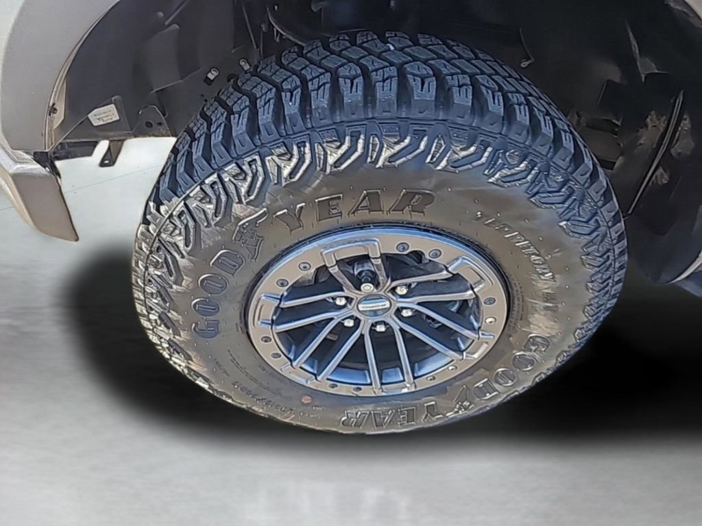 Used 2020 Ford F150 Raptor w/ Equipment Group 802A Luxury image 28