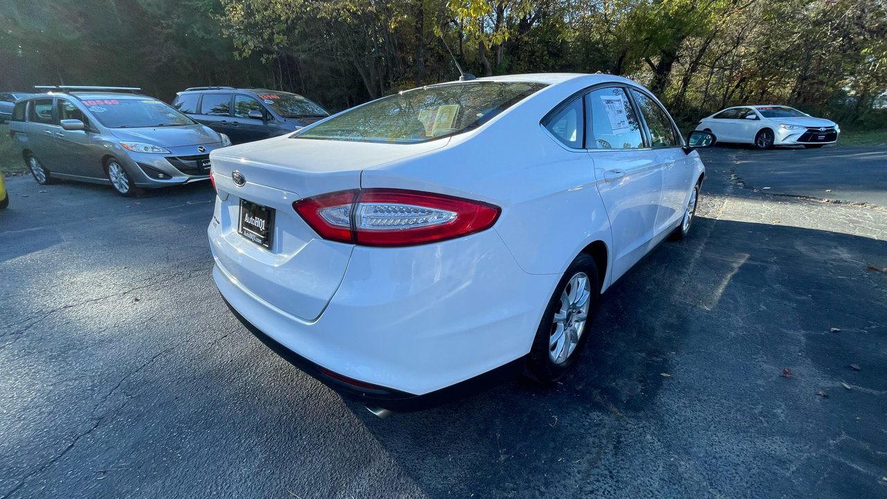 Used 2015 Ford Fusion S image 8