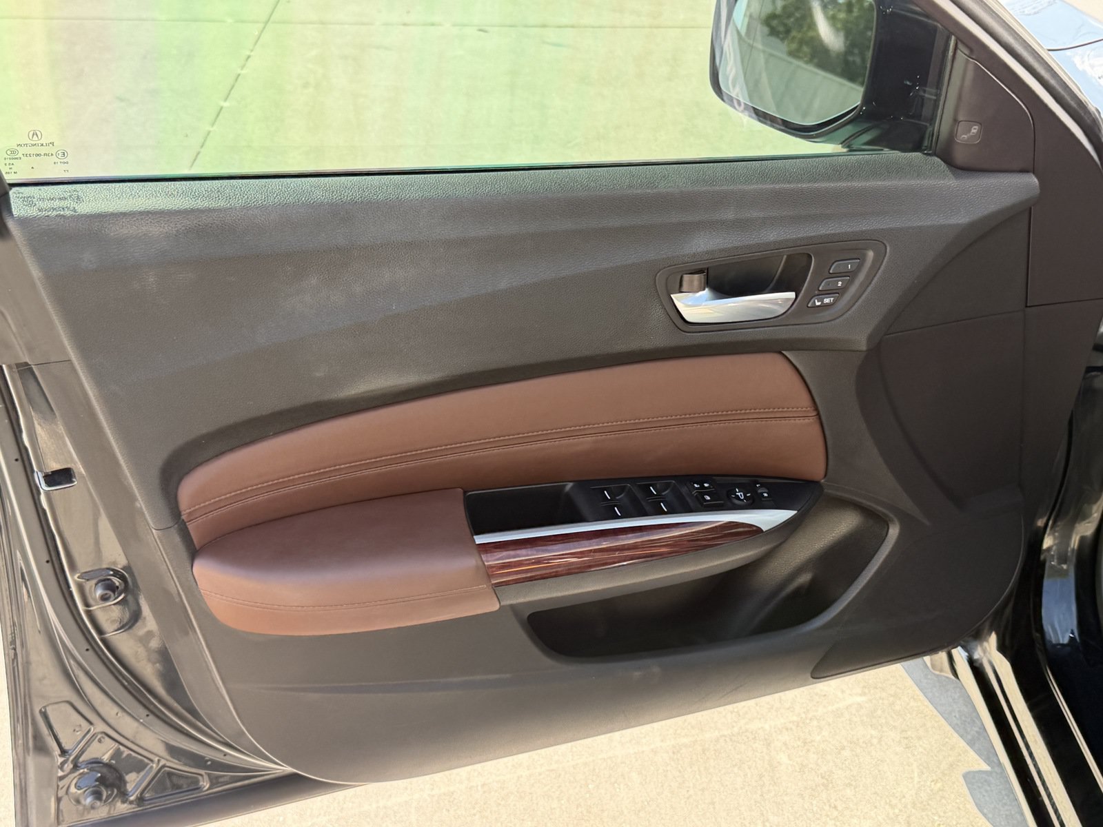 Used 2015 Acura TLX w/ Technology Package FWD image 20