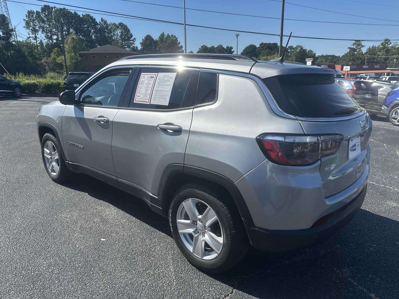 Used 2022 Jeep Compass Latitude w/ Sun and Sound Group image 7