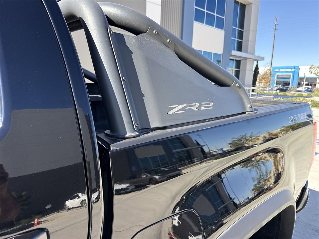 Used 2019 Chevrolet Colorado ZR2 w/ ZR2 Midnight Special Edition image 31