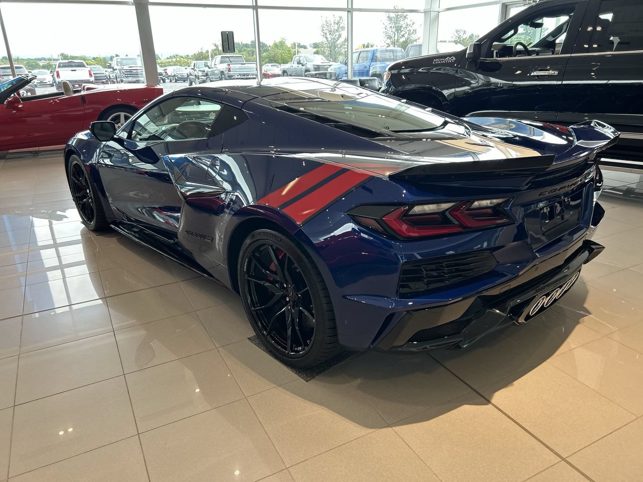 New 2027 Chevrolet Corvette Grand Sport w/ Z52 Sport Performance Package RWD image 4