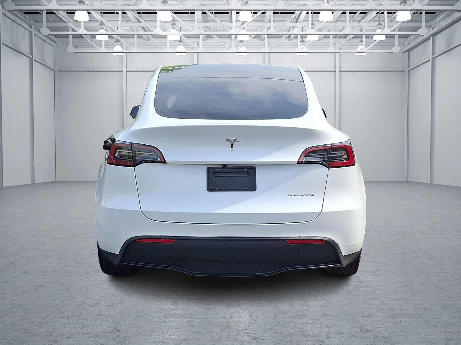 Used 2023 Tesla Model Y Long Range AWD/4WD image 5