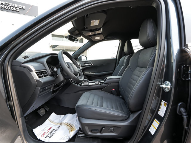 New 2026 Mitsubishi Outlander LE AWD/4WD image 37