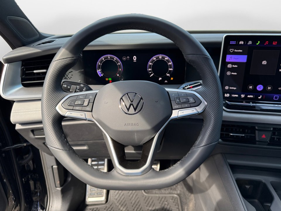 New 2026 Volkswagen Tiguan SE R-Line image 10