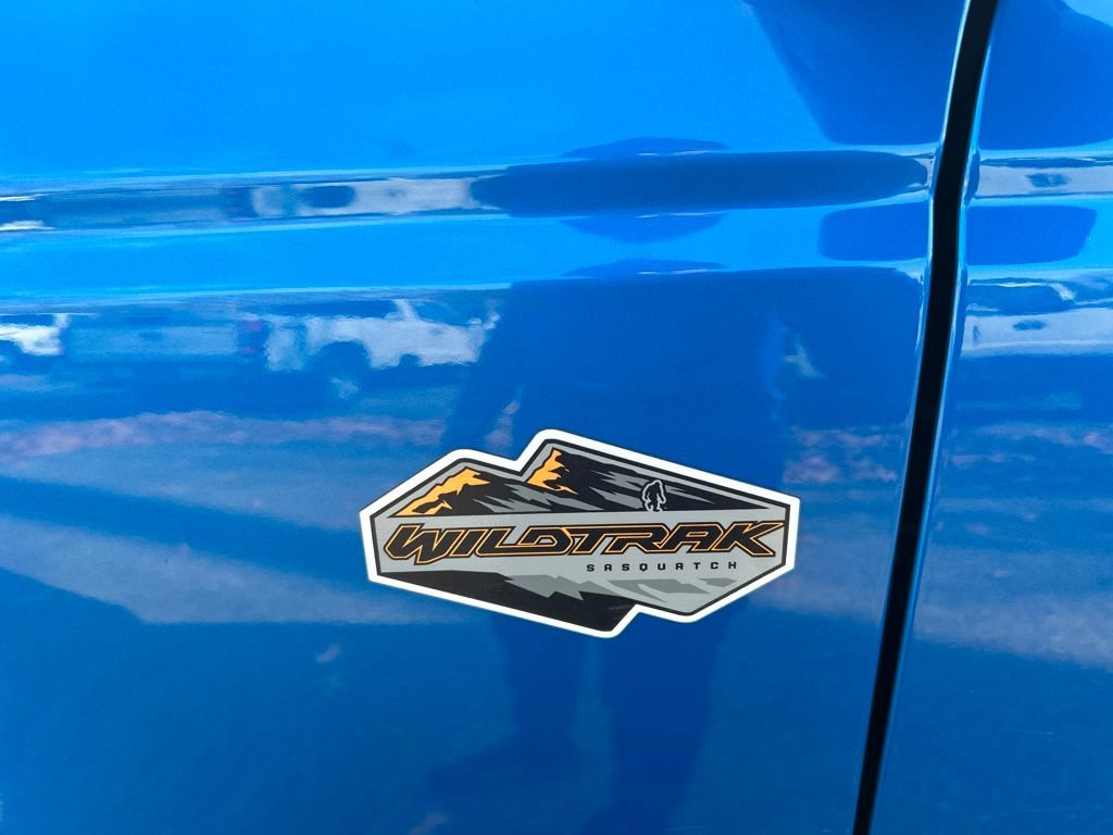 Used 2023 Ford Bronco Wildtrak image 12