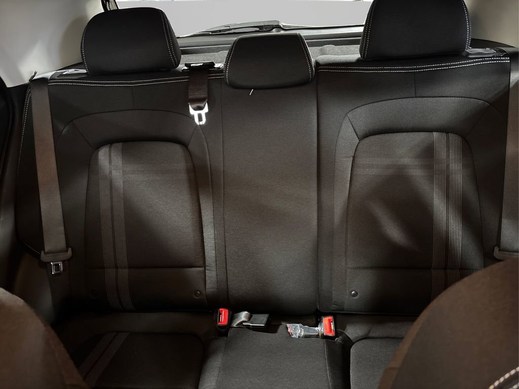 Certified 2026 Hyundai Venue SEL FWD image 18