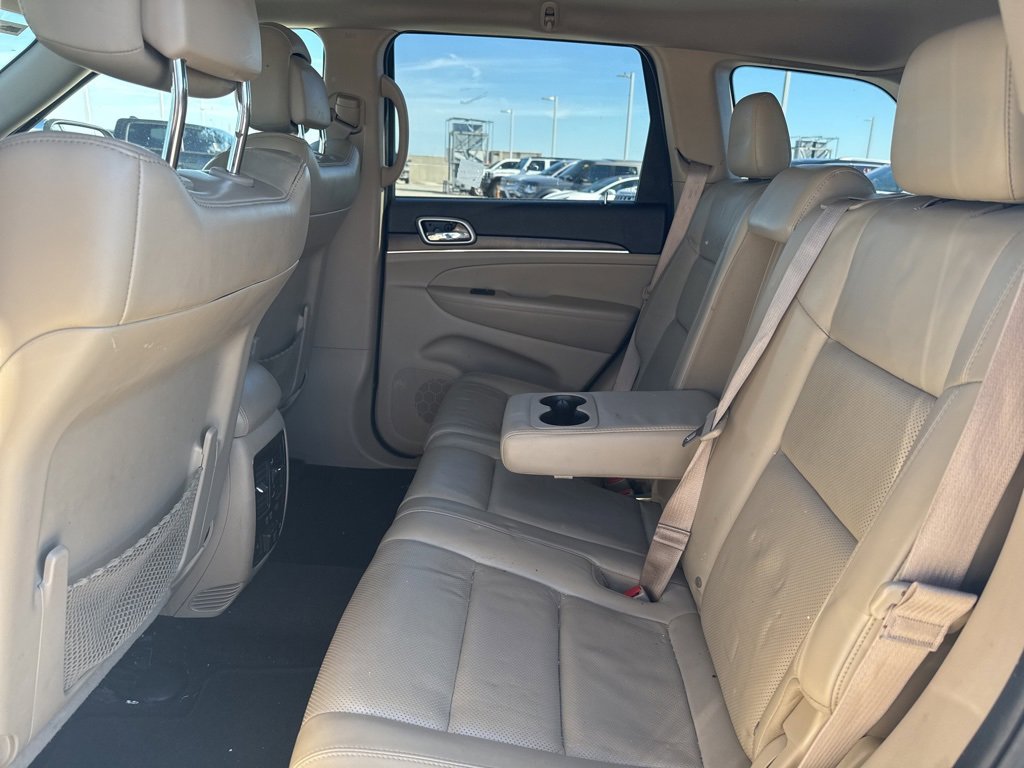 Used 2018 Jeep Grand Cherokee Limited w/ Luxury Group II image 18