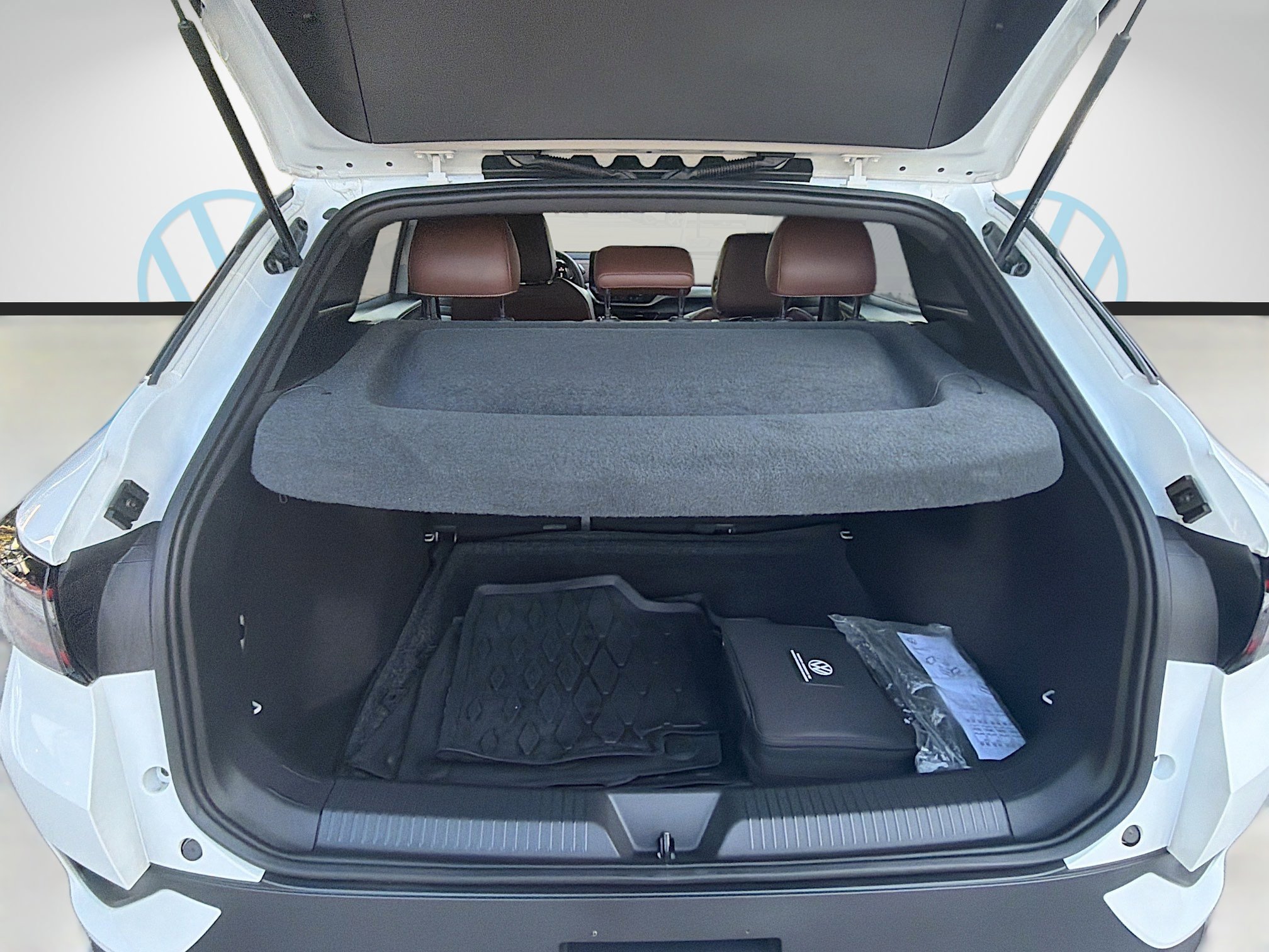 Certified 2024 Volkswagen ID.4 2WD image 27