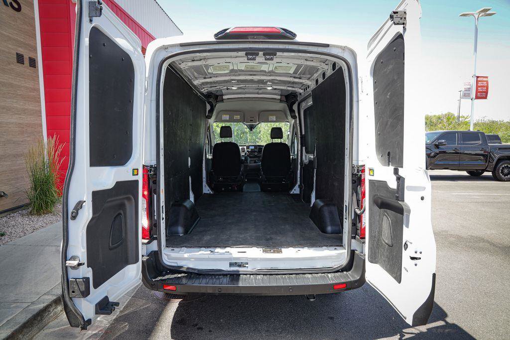 Used 2023 Ford Transit 250 Medium Roof AWD w/ Load Area Protection Package image 5