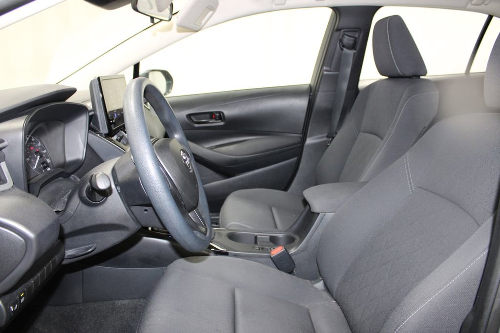 Used 2023 Toyota Corolla LE image 16