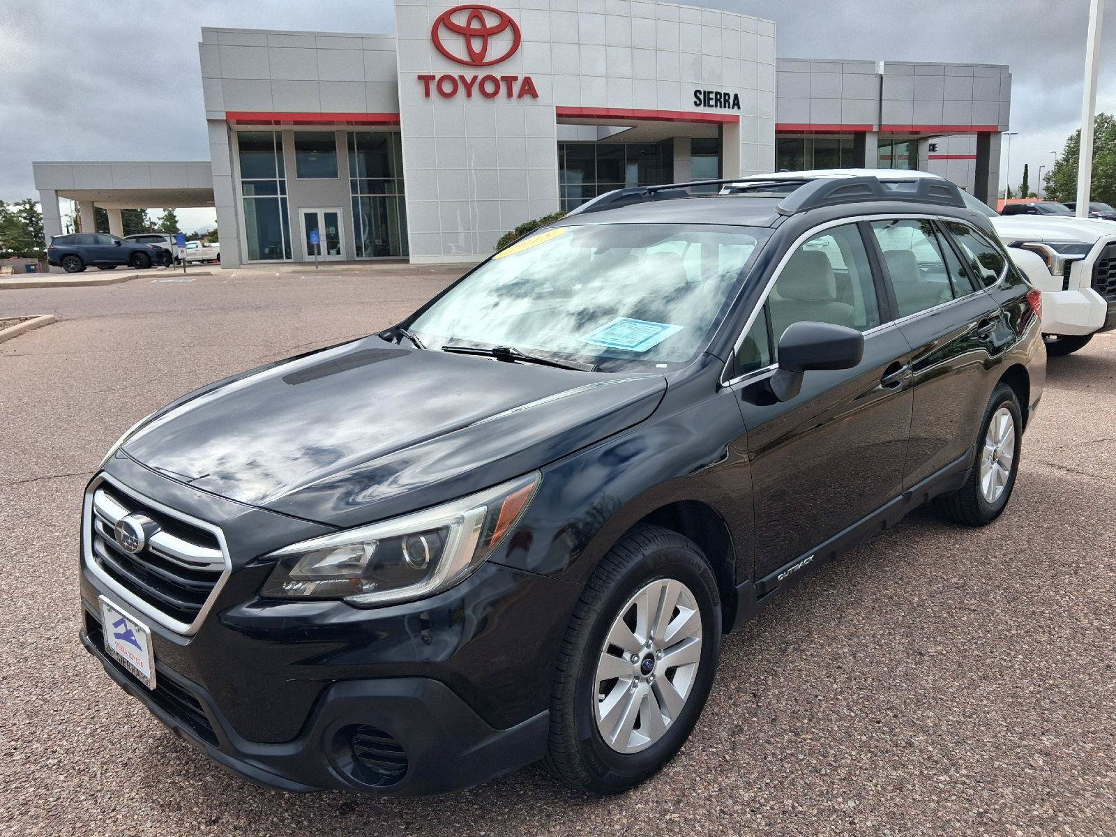 Used 2018 Subaru Outback 2.5i AWD/4WD image 1