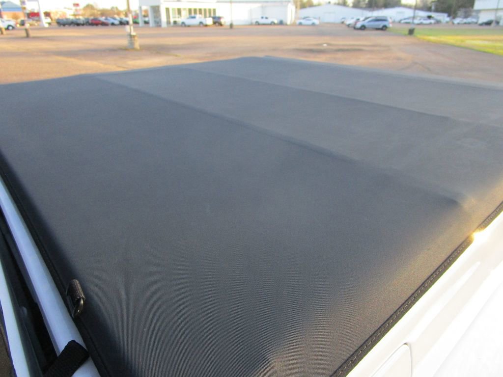 Used 2024 Jeep Gladiator Willys image 19