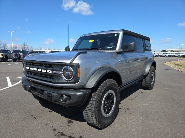 Certified 2022 Ford Bronco Black Diamond w/ Sasquatch Package image 2