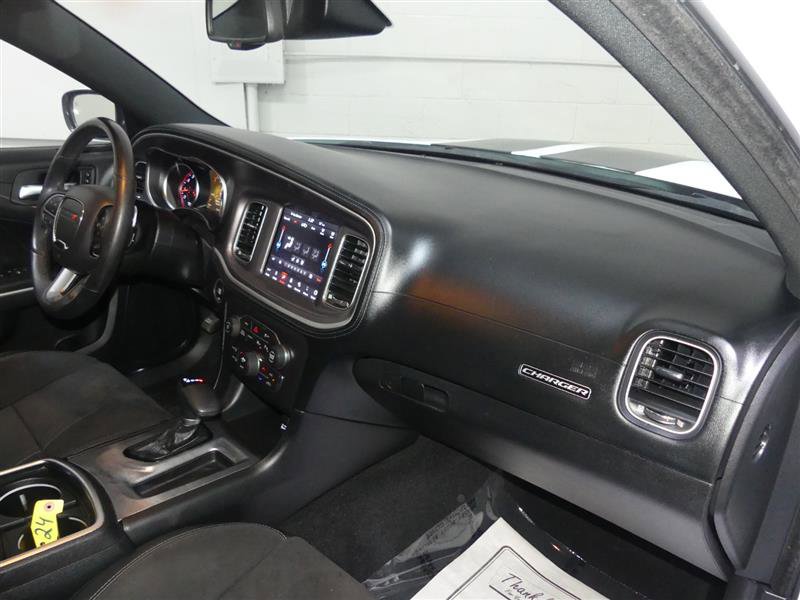 Used 2019 Dodge Charger Scat Pack w/ Dynamics Package RWD image 25