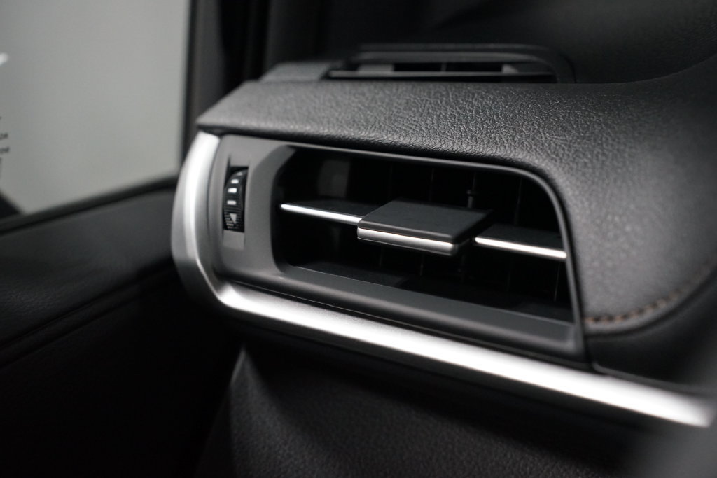 New 2026 Toyota Sienna Platinum AWD/4WD image 26