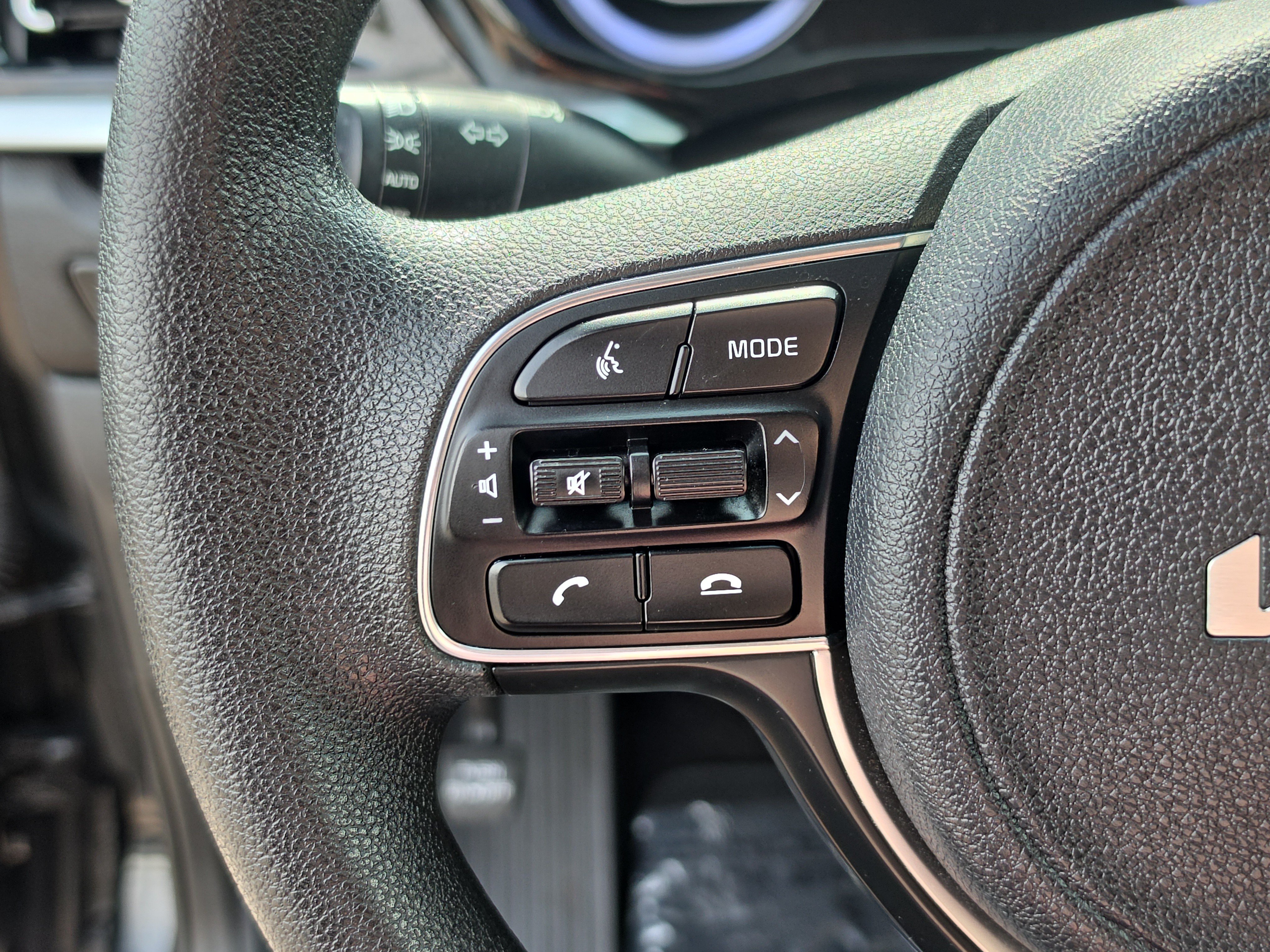 Certified 2022 Kia Niro LX FWD image 28