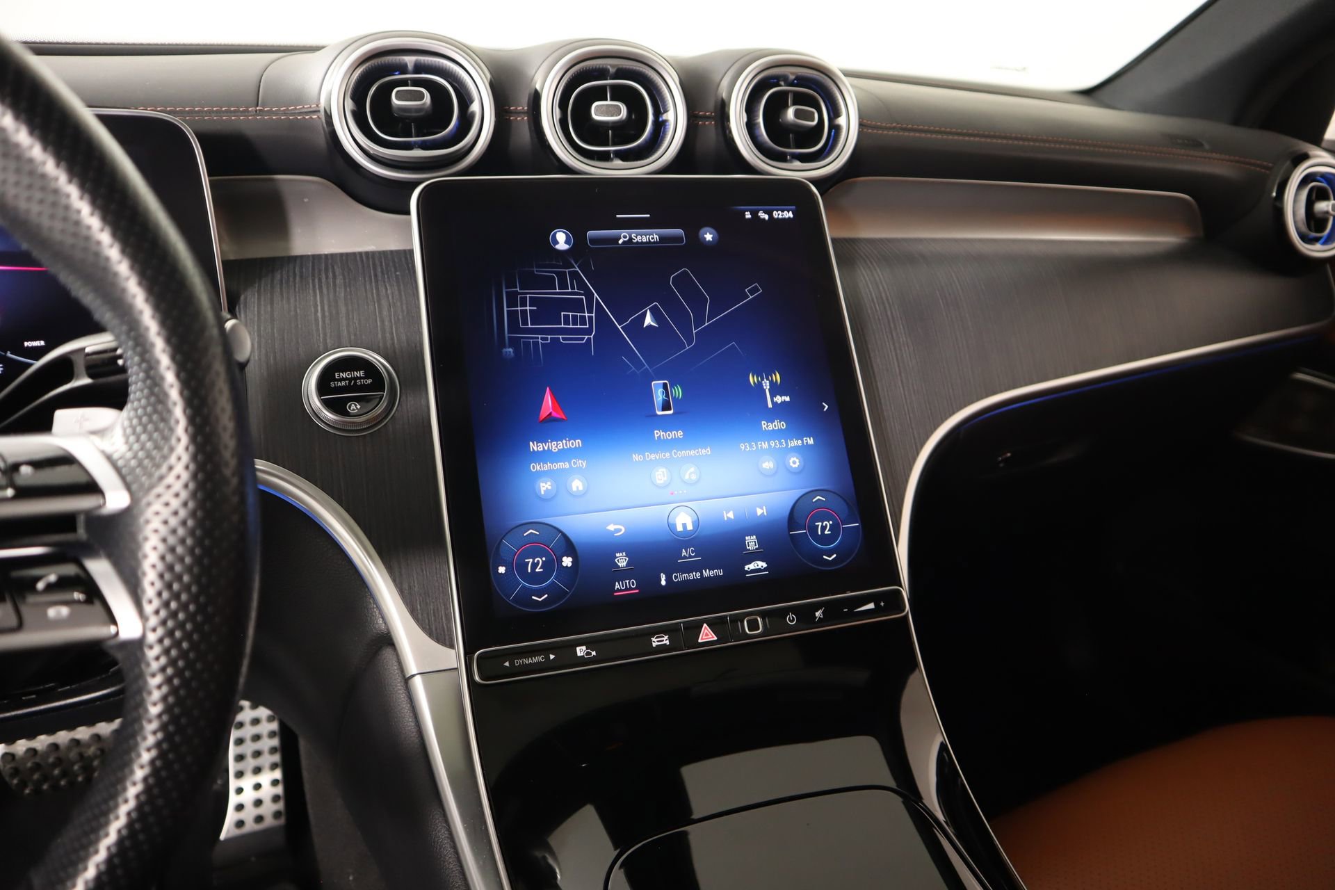 Used 2023 Mercedes-Benz GLC 300 4MATIC image 5