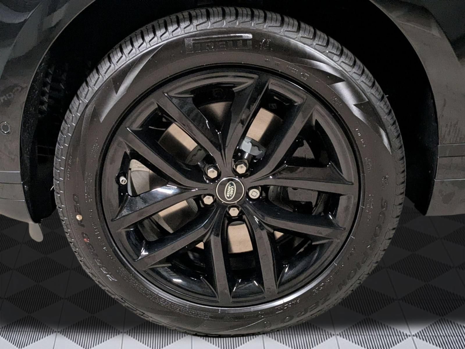 New 2026 Land Rover Range Rover Velar S AWD/4WD image 9