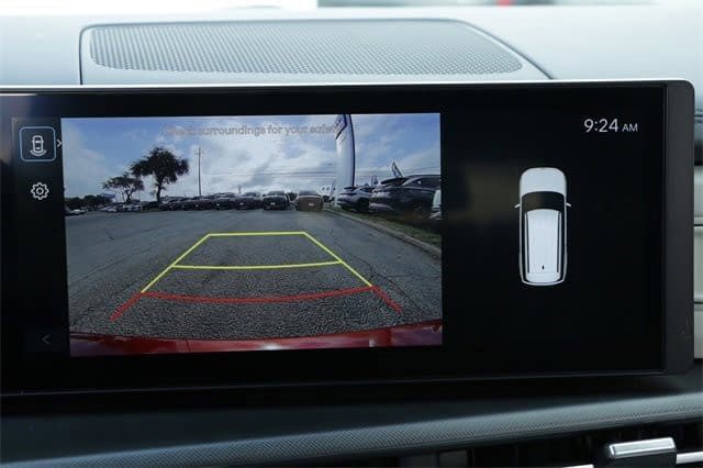 Certified 2025 Hyundai Santa Fe SEL image 17