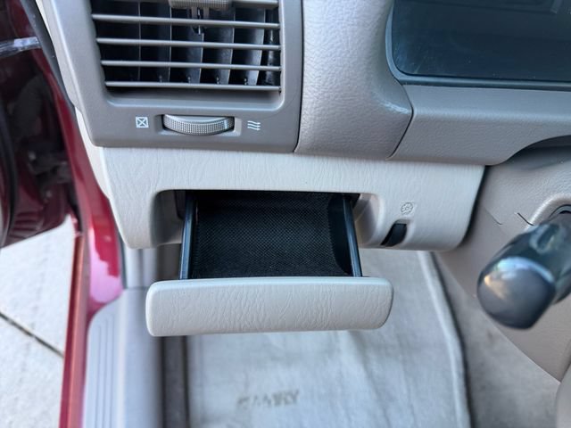 Used 2003 Toyota Camry LE w/ Fleet Convenience Pkg FWD image 16