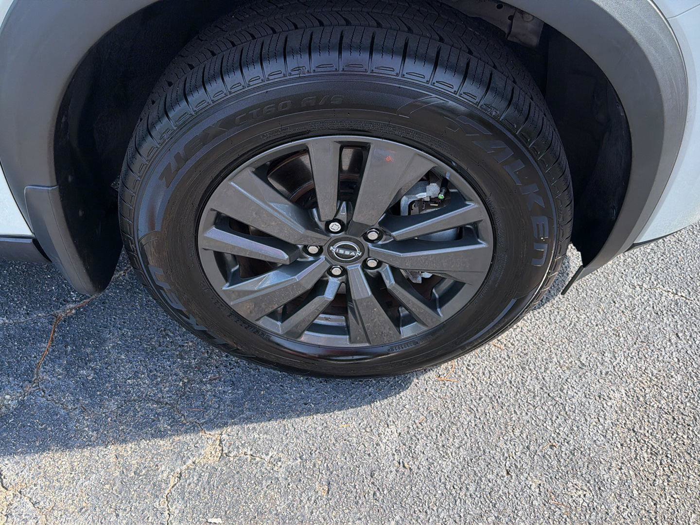 Used 2024 Nissan Pathfinder S FWD image 39