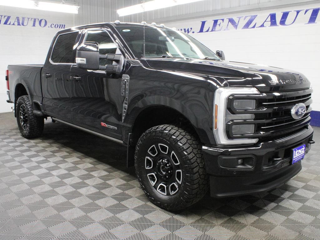 Used 2026 Ford F350 Platinum AWD/4WD image 3