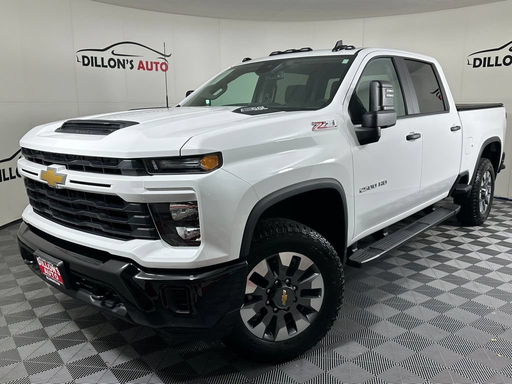 Used 2024 Chevrolet Silverado 2500 Custom w/ Custom Value Package AWD/4WD image 1