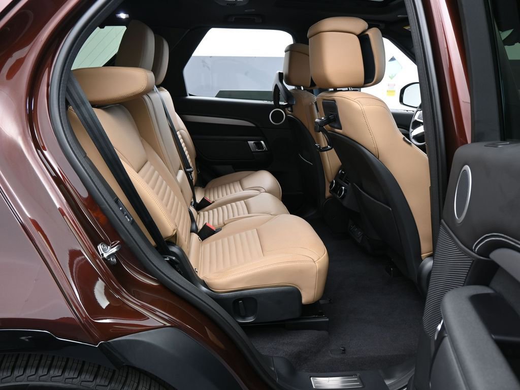 Used 2026 Land Rover Discovery Limited Edition image 44