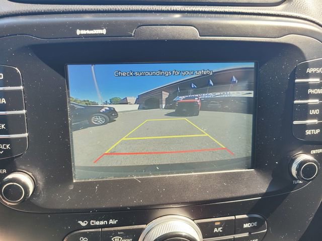 Used 2018 Kia Soul + image 20