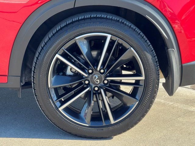 Used 2023 INFINITI QX55 Essential image 5