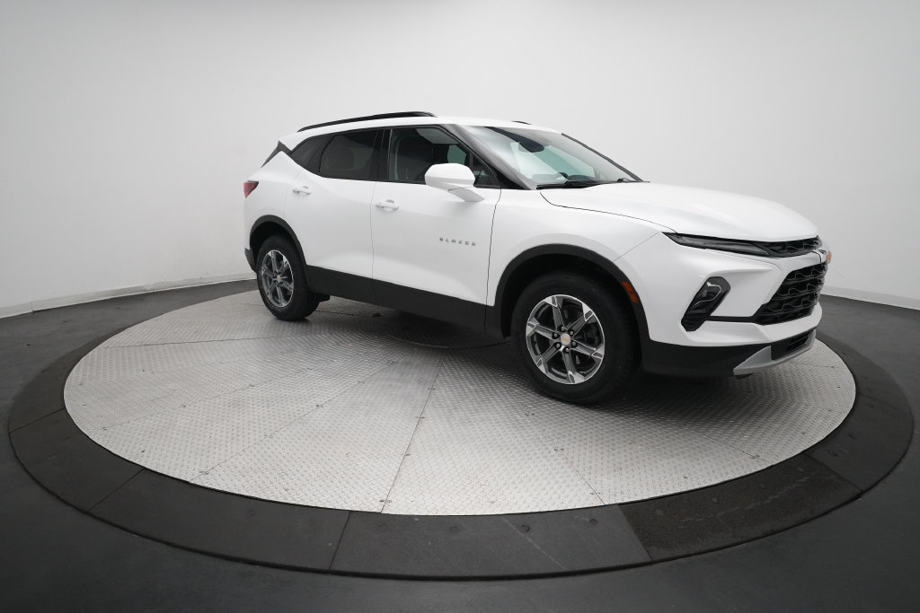 Used 2024 Chevrolet Blazer LT w/ Convenience Package AWD/4WD image 35