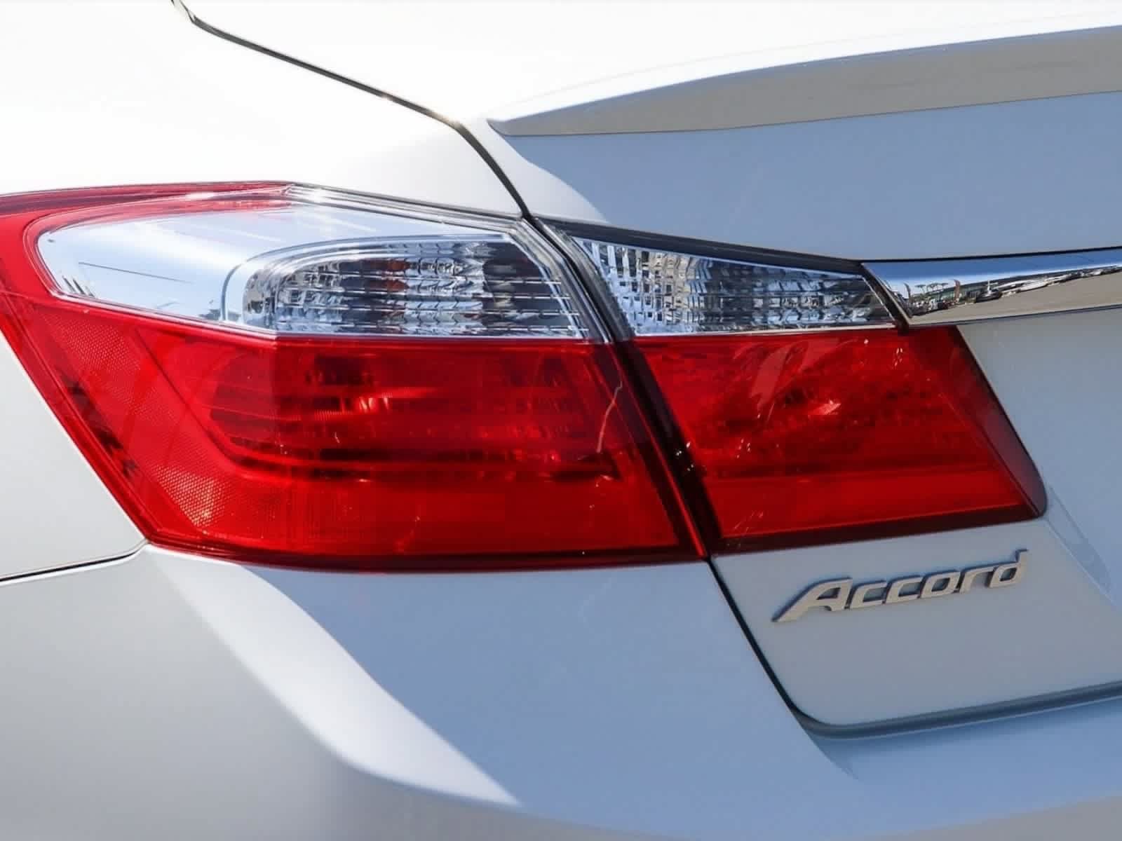 Used 2013 Honda Accord Sport image 11