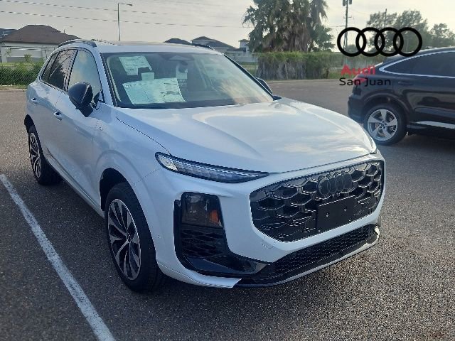 New 2026 Audi Q3 quattro 2.0T AWD/4WD image 1