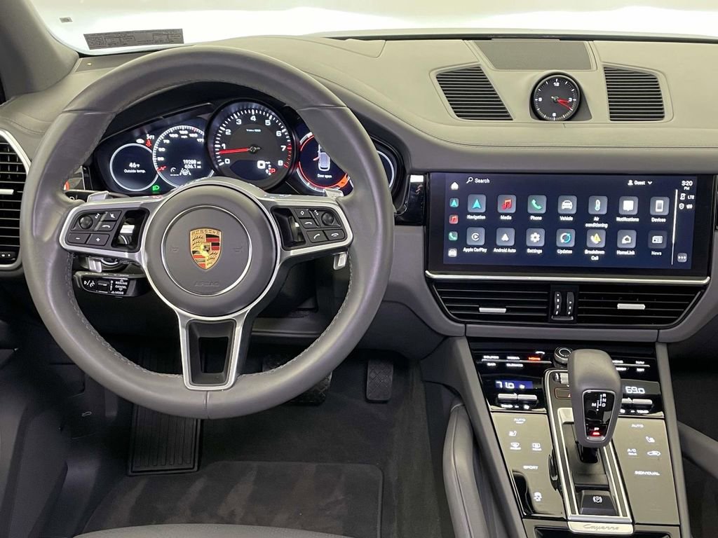 Used 2022 Porsche Cayenne image 26