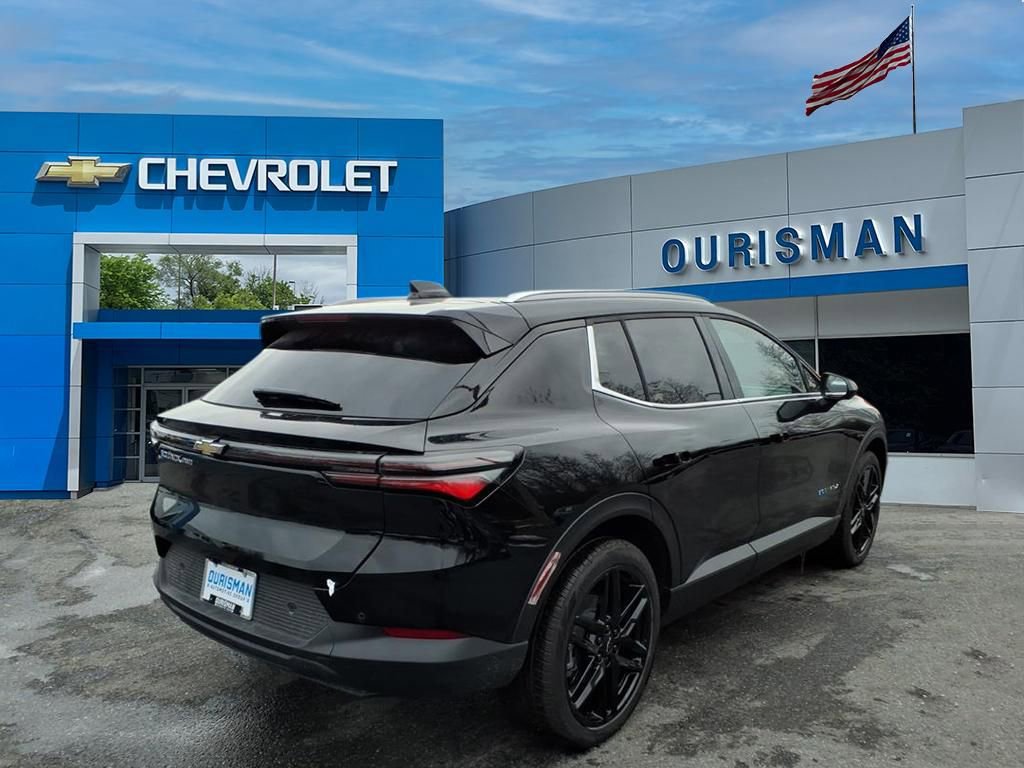New 2026 Chevrolet Equinox EV LT image 3