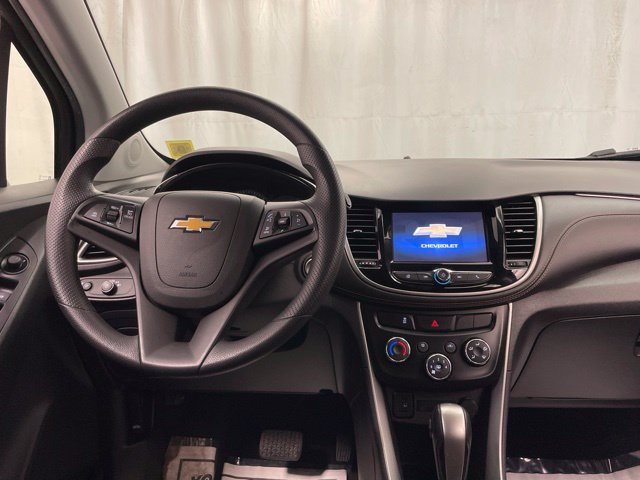 Used 2021 Chevrolet Trax LT FWD image 18
