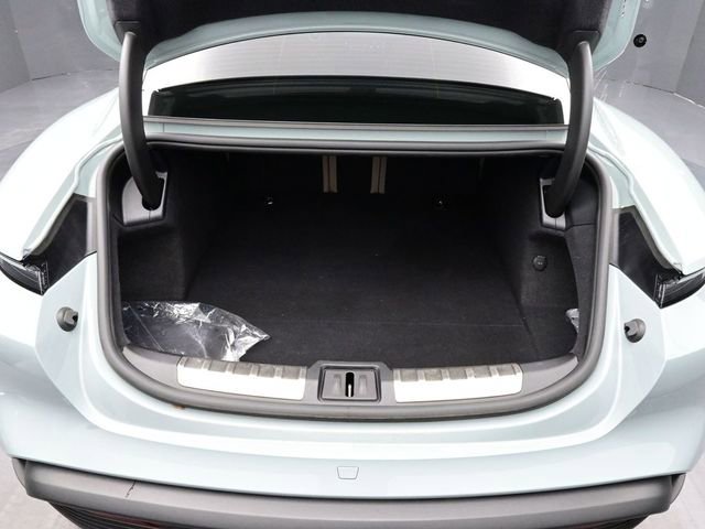 Certified 2025 Porsche Taycan AWD/4WD image 15