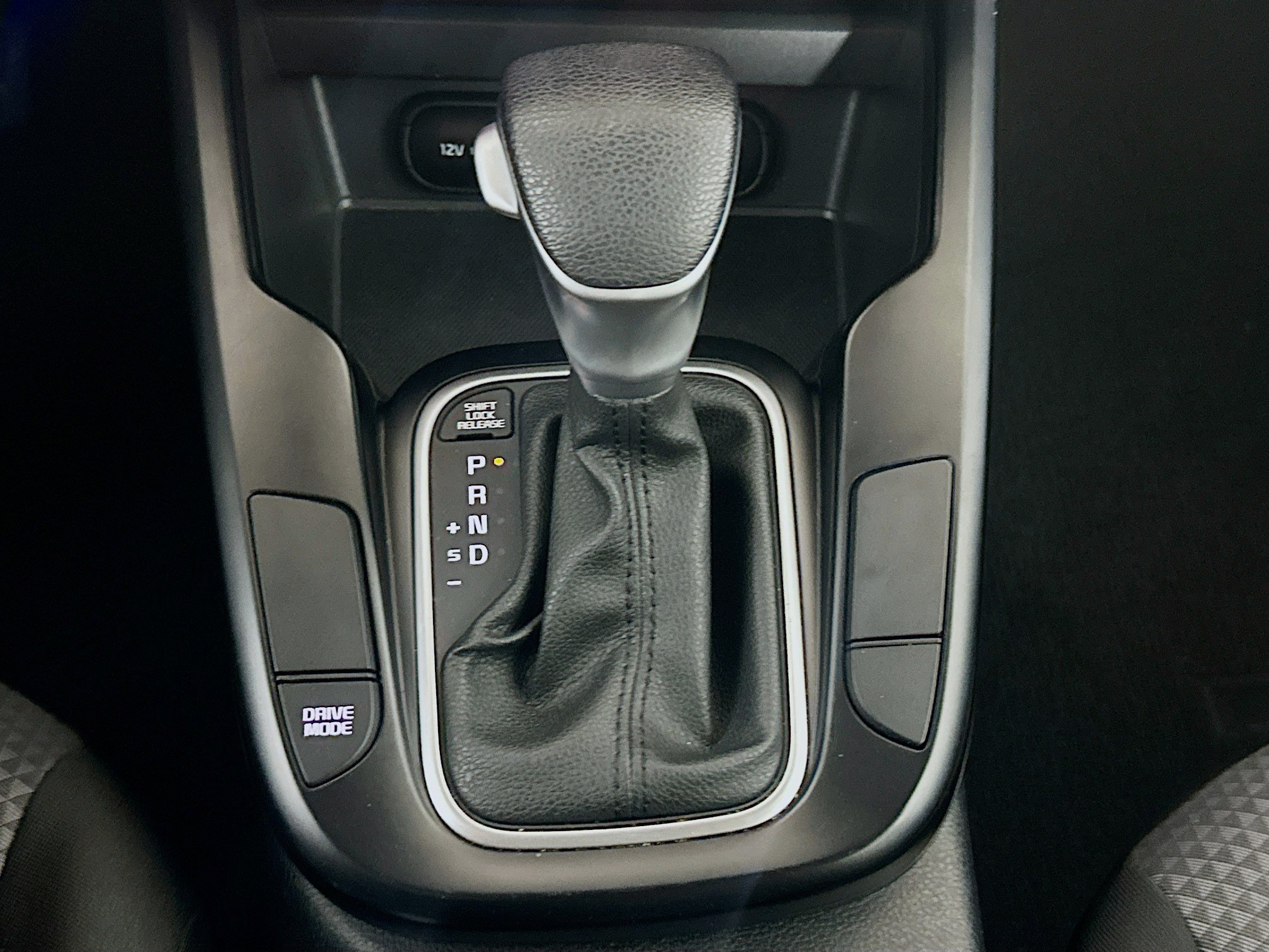 Used 2025 Kia Soul LX w/ LX Technology Package FWD image 25