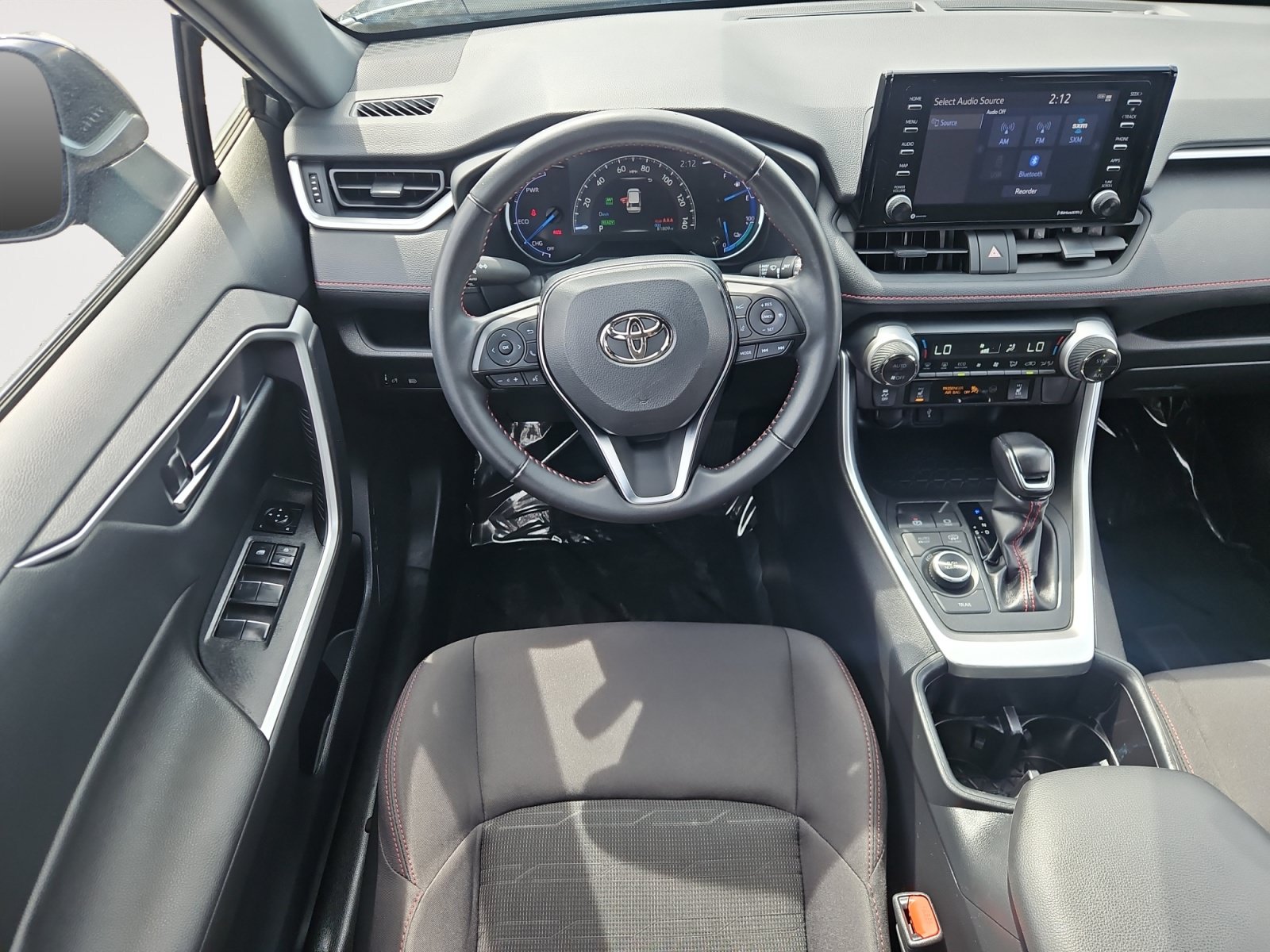 Used 2022 Toyota RAV4 SE AWD/4WD image 10