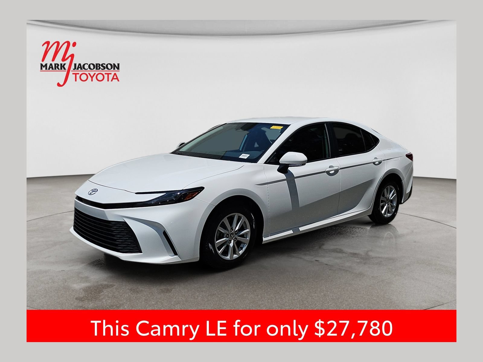 Used 2025 Toyota Camry LE FWD image 1