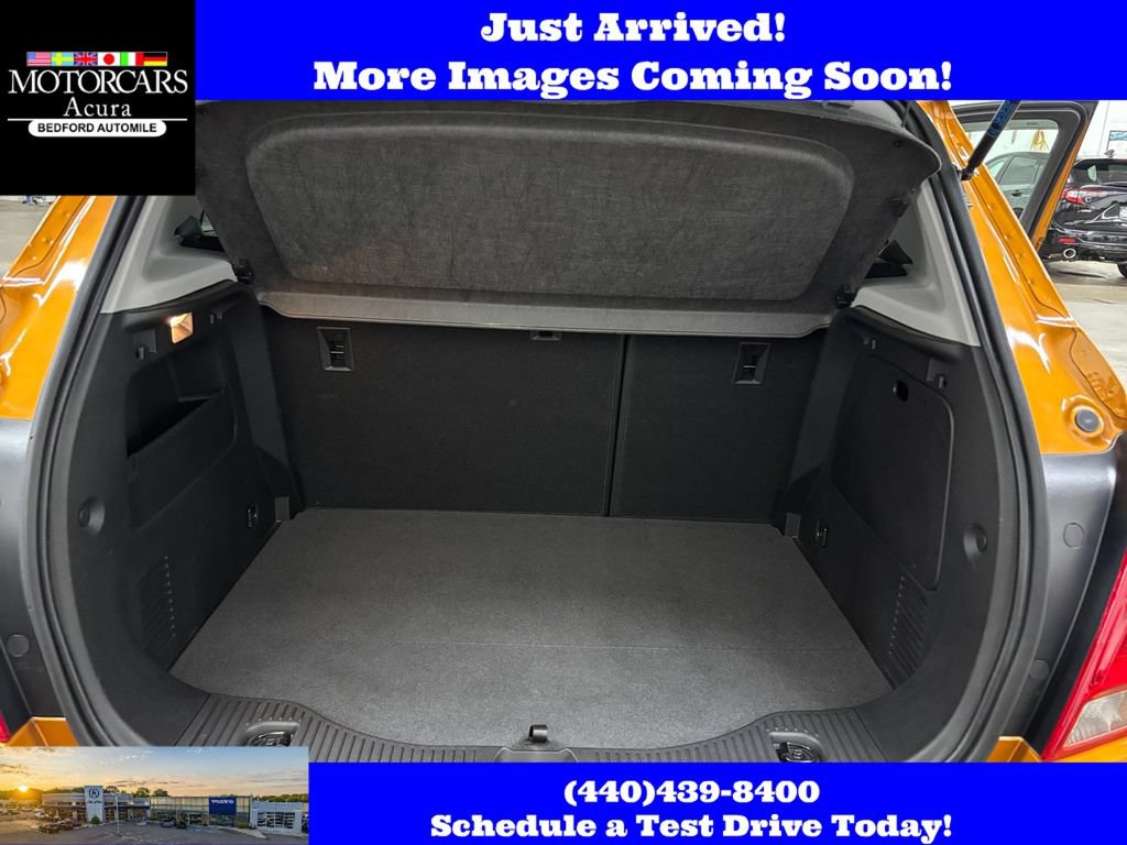 Used 2017 Chevrolet Trax LT w/ Sun & Sound Package FWD image 16